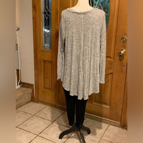 Anybody cozy oversized tunic size large EUC - Picture 2 of 3